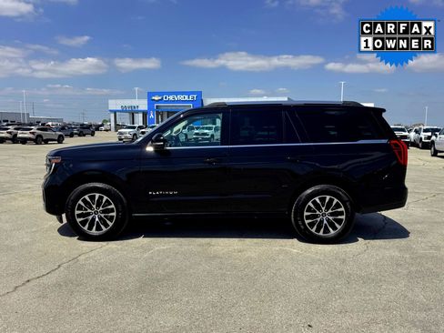 Used 2025 Ford Expedition Platinum image 10