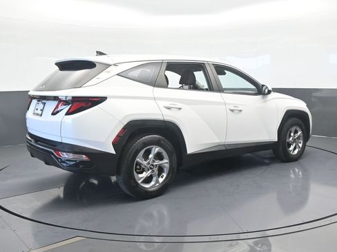 Used 2023 Hyundai Tucson SE image 6