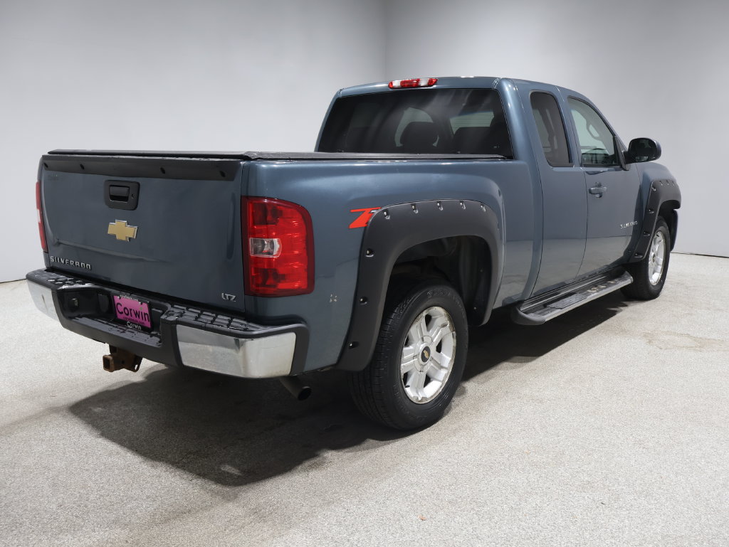 Used 2010 Chevrolet Silverado 1500 LTZ w/ LTZ Plus Package AWD/4WD image 2