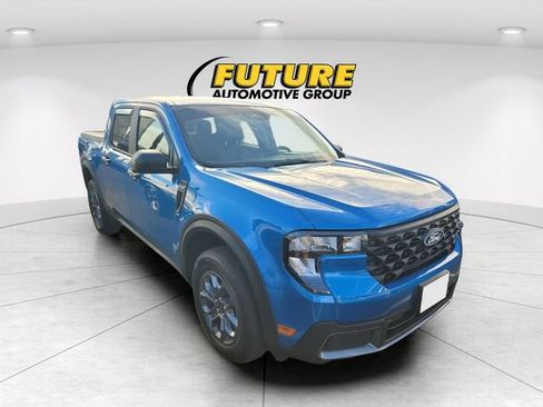Used 2025 Ford Maverick XLT FWD image 1