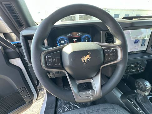 New 2025 Ford Bronco 4-Door w/ Sasquatch Package AWD/4WD image 24