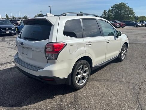 Used 2018 Subaru Forester 2.5i Touring AWD/4WD image 3