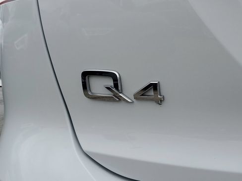Used 2023 Audi Q4 e-tron Premium Plus AWD/4WD image 7