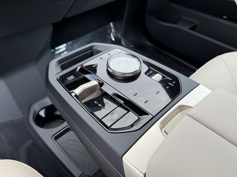 Used 2025 BMW iX xDrive50 w/ Convenience Package image 26