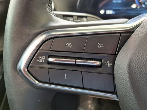 Used 2025 Chevrolet Equinox LT w/ Safety and Technology Package image 12