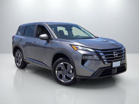 Used 2025 Nissan Rogue SV FWD image 1