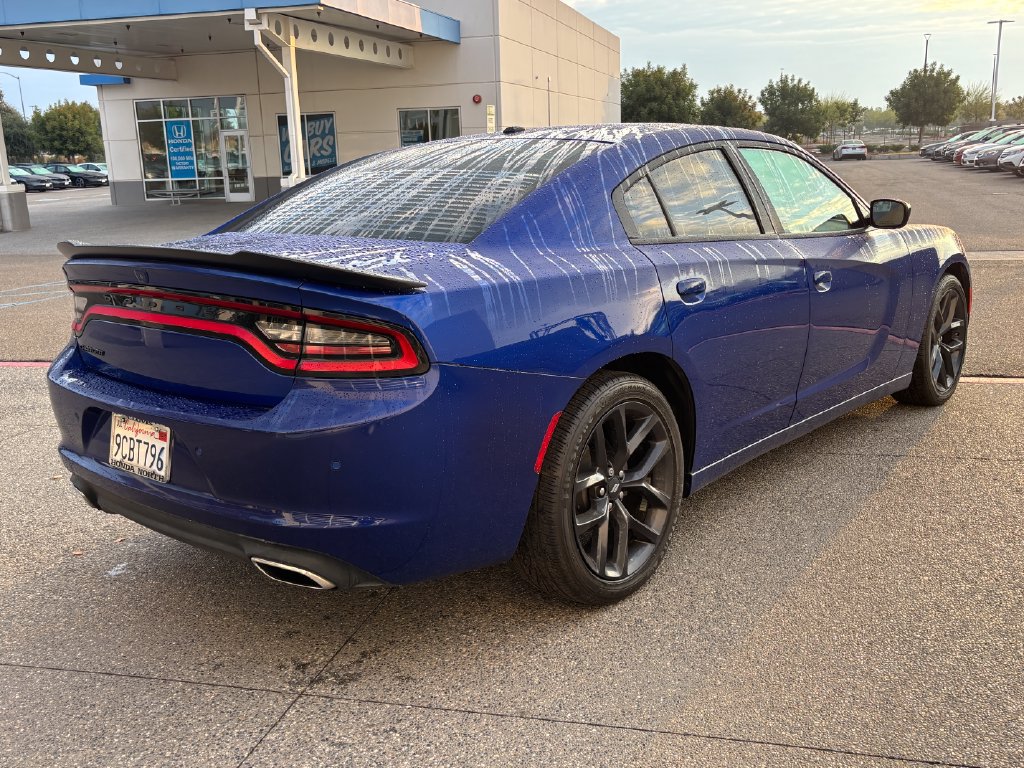 Used 2022 Dodge Charger SXT w/ Blacktop Package RWD image 5