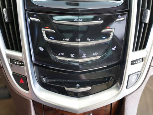 Used 2015 Cadillac SRX Luxury FWD image 19