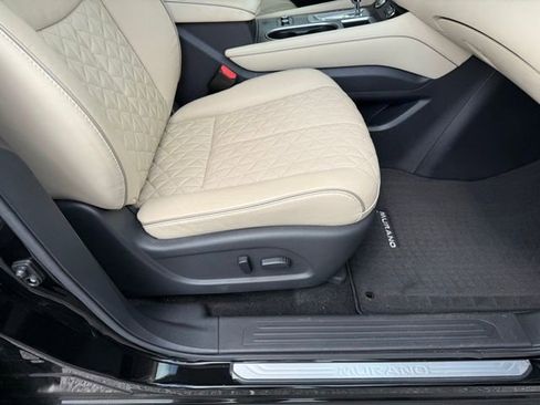 Used 2020 Nissan Murano Platinum w/ Cargo Package FWD image 13