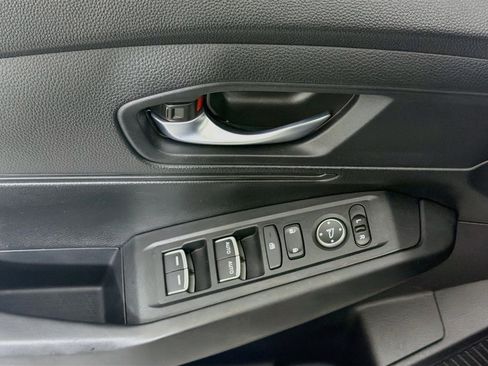 Used 2025 Honda Accord LX image 15