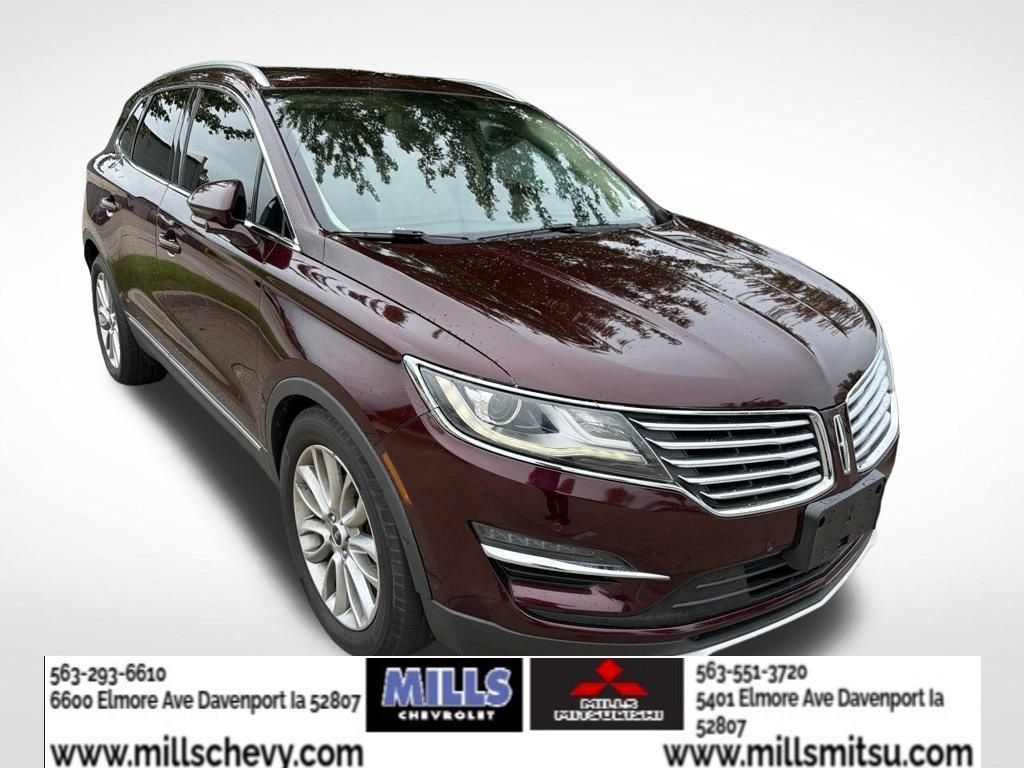 Used 2017 Lincoln MKC Reserve FWD image 2