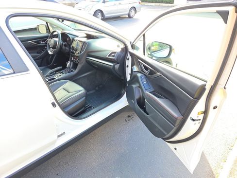 Used 2020 Subaru Crosstrek 2.0i Limited w/ Moonroof Package w/Navigation image 19