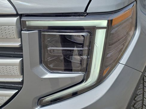 New 2026 GMC Sierra 1500 SLE image 29