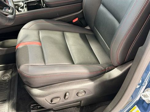 Certified 2025 Chevrolet Traverse RS w/ LPO, Floor Liner Package image 16