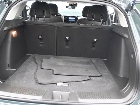 Used 2025 Chevrolet Trax LS FWD image 20