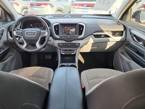 Used 2024 GMC Terrain SLE w/ Driver Convenience Package AWD/4WD image 11