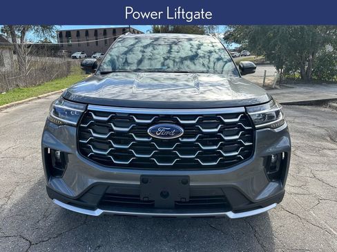 Used 2026 Ford Explorer Platinum w/ LUX Leather Package AWD/4WD image 11