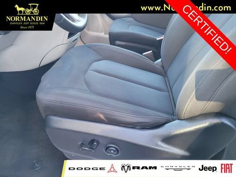Certified 2023 Chrysler Voyager LX FWD image 16
