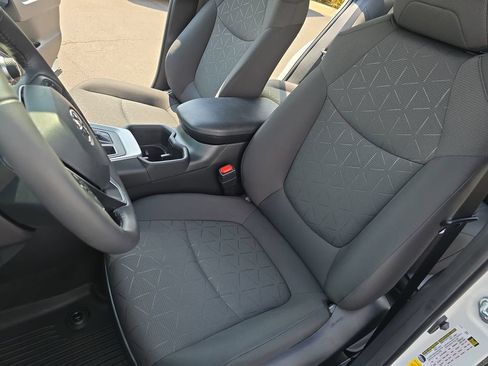 Used 2023 Toyota RAV4 XLE w/ Convenience Package AWD/4WD image 18