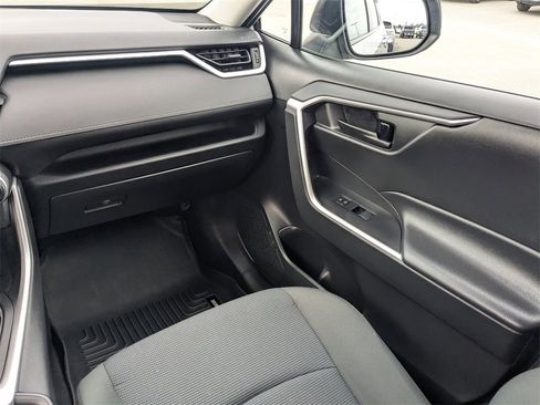 Used 2023 Toyota RAV4 LE image 18