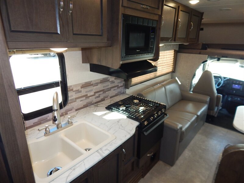 Used 2019 Chevrolet Express 4500 w/ RV Package RWD image 44