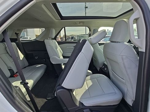 New 2026 Ford Explorer Platinum w/ LUX Leather Package image 44