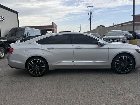 Used 2015 Chevrolet Impala LTZ FWD image 6