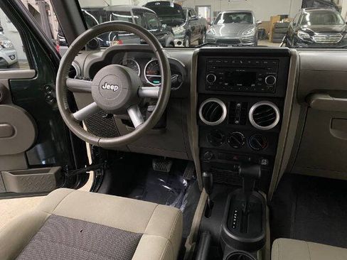 Used 2010 Jeep Wrangler Unlimited Sahara w/ Dual Top Group image 17