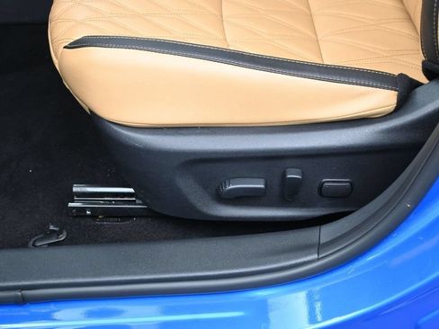 Used 2023 Nissan Sentra SV w/ SV Premium Package FWD image 19