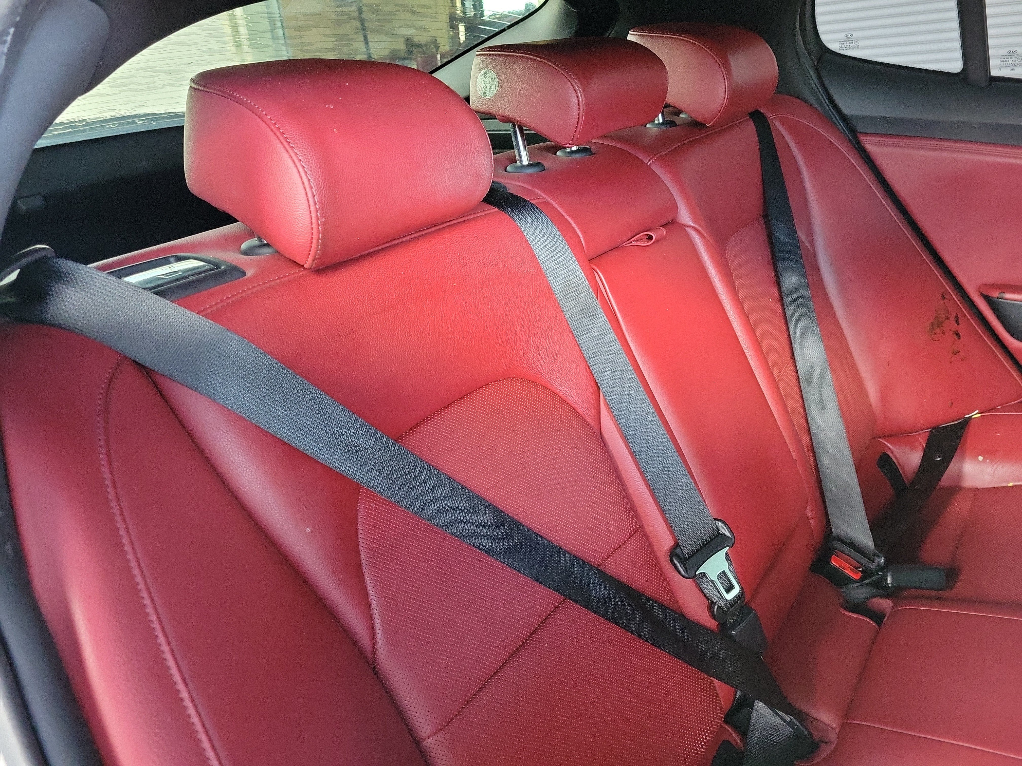 Used 2020 Kia Stinger GT1 RWD image 6