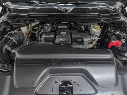 Used 2020 RAM 3500 Laramie image 58