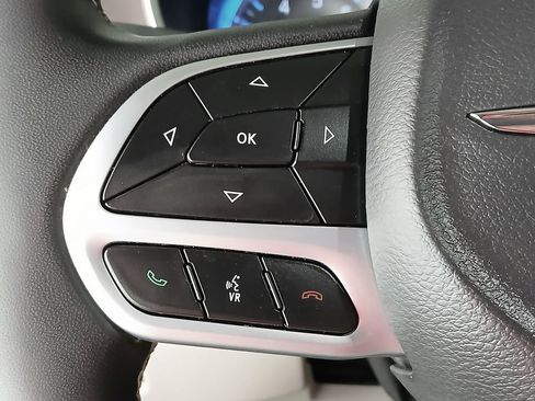 Used 2024 Chrysler Voyager LX FWD image 29