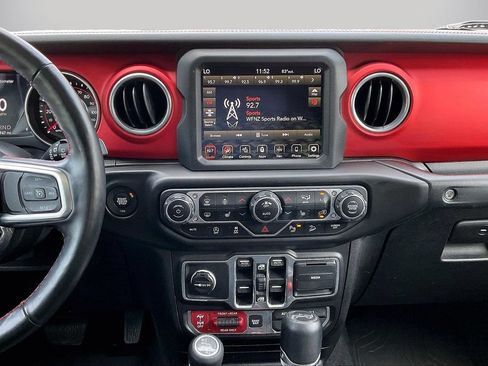 Certified 2018 Jeep Wrangler Unlimited Rubicon AWD/4WD image 12