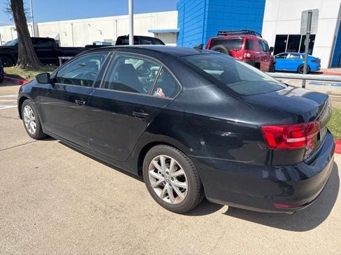 Used 2015 Volkswagen Jetta SE FWD image 4