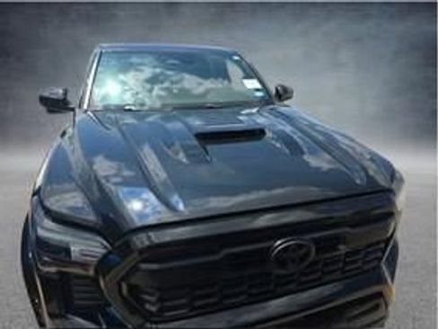 Used 2024 Toyota Tacoma TRD Sport RWD image 8