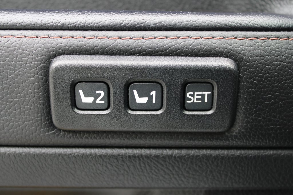 Used 2023 Toyota 4Runner Limited AWD/4WD image 30