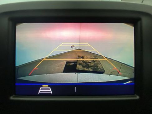 Used 2020 Chevrolet Equinox LS FWD image 17