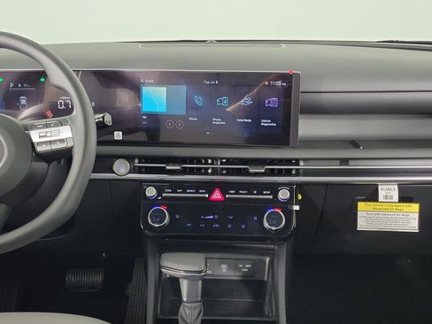 New 2025 Hyundai Santa Cruz SEL image 9