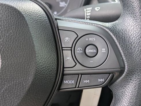 Used 2025 Toyota Corolla LE FWD image 21