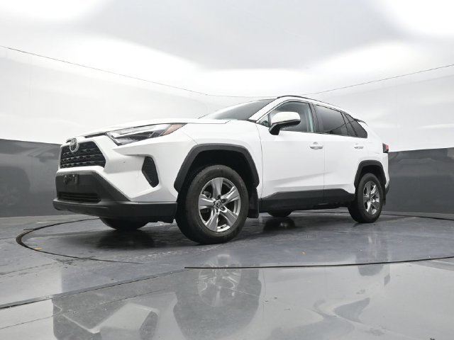 Used 2025 Toyota RAV4 XLE w/ Convenience Package AWD/4WD image 33