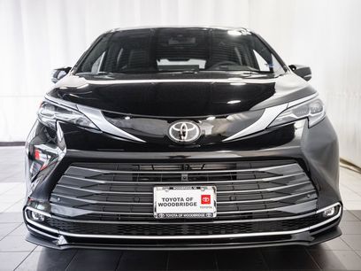 New 2026 Toyota Sienna Platinum
