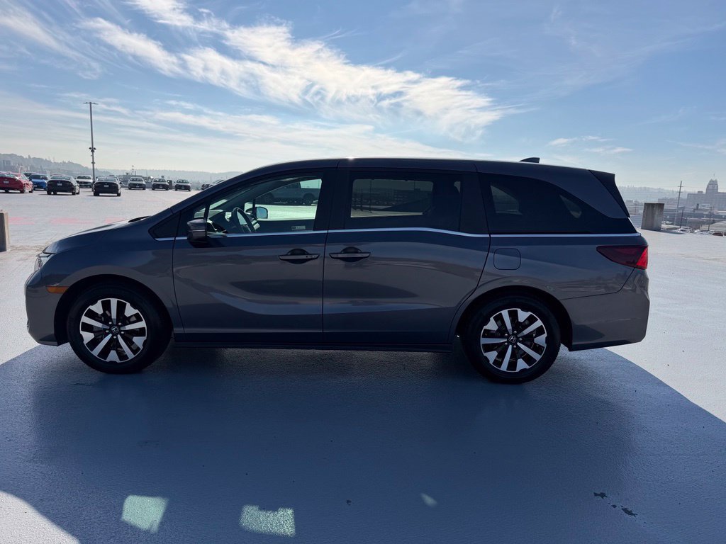 Used 2025 Honda Odyssey EX-L image 6