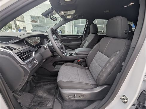 New 2026 GMC Acadia Elevation w/ LPO, Floor Liner Package AWD/4WD image 12