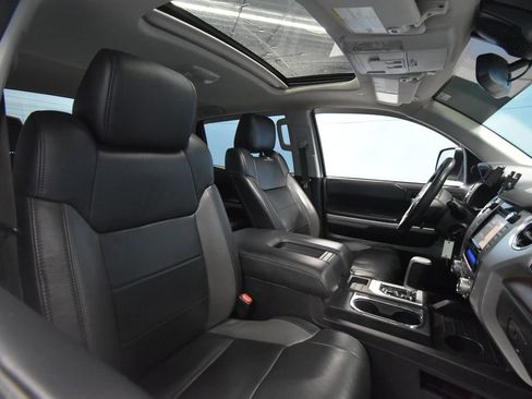 Used 2019 Toyota Tundra Limited w/ Limited Premium Package image 24