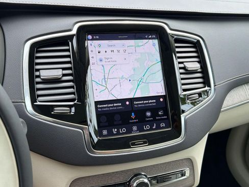 Certified 2023 Volvo XC90 T8 Ultimate w/ Lounge Package AWD/4WD image 23