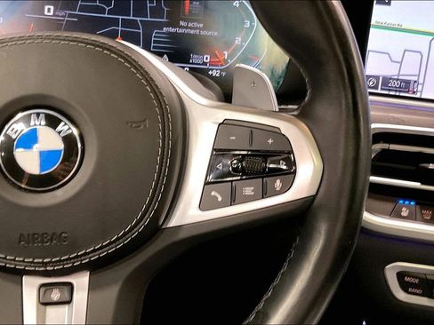 Used 2022 BMW X7 M50i w/ Dynamic Handling Package AWD/4WD image 12