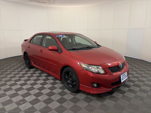 Used 2009 Toyota Corolla XRS image 3