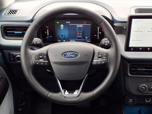 New 2025 Ford Maverick XLT w/ XLT Luxury Package image 10