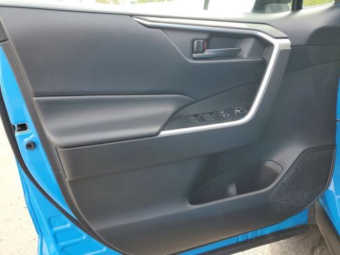 Used 2020 Toyota RAV4 LE w/ All Weather Liner Package FWD image 11