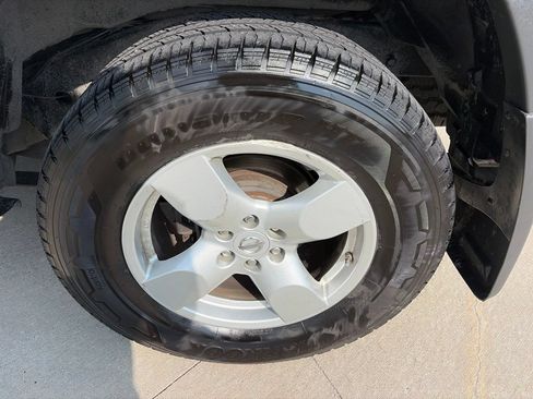 Used 2008 Nissan Xterra SE w/ Supplemental Air Bag Pkg AWD/4WD image 16